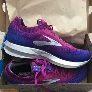NWT Brooks Levitate 2.0